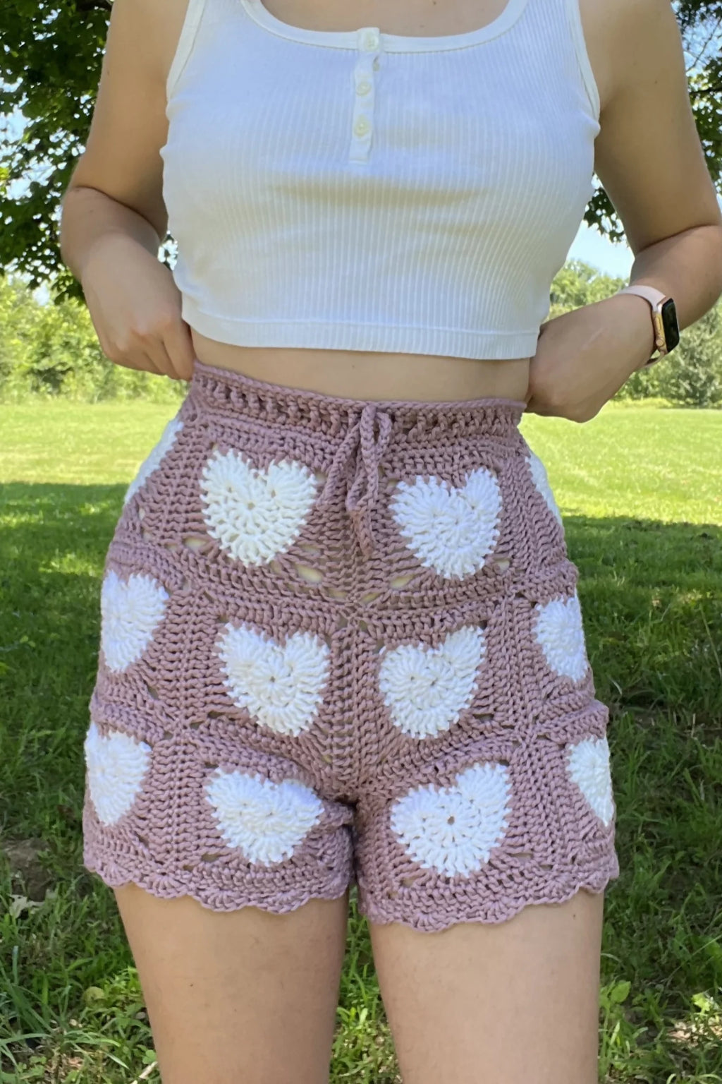 Sweetheart Shorts (Crochet)