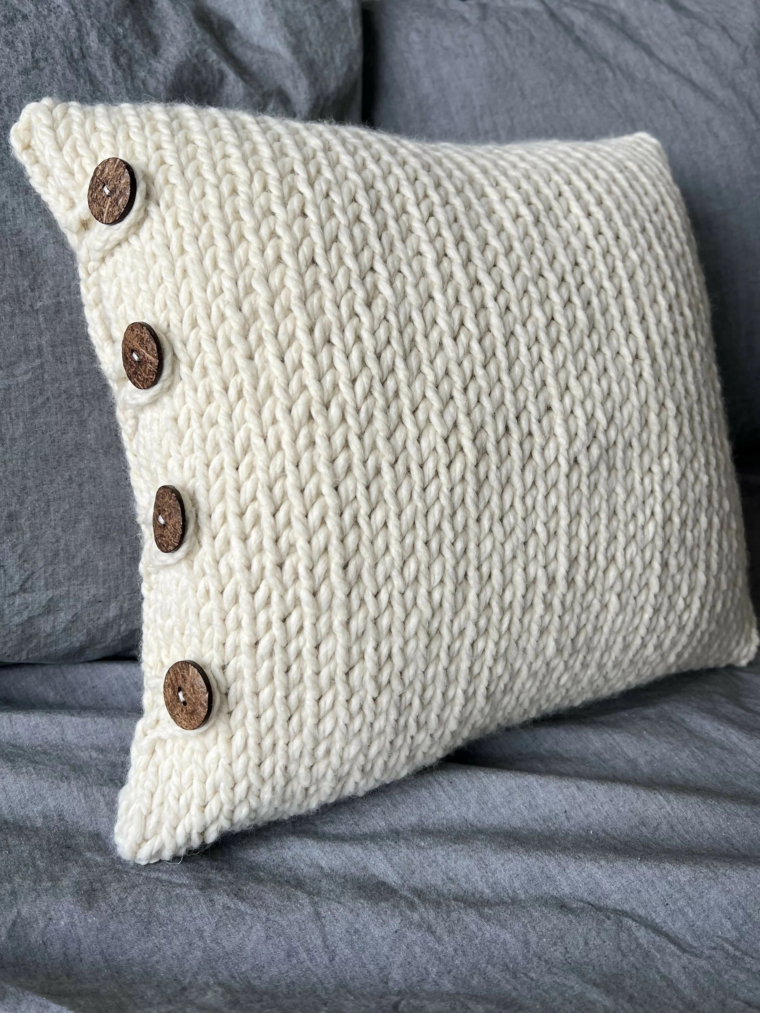 Waverly Pillow (Crochet)