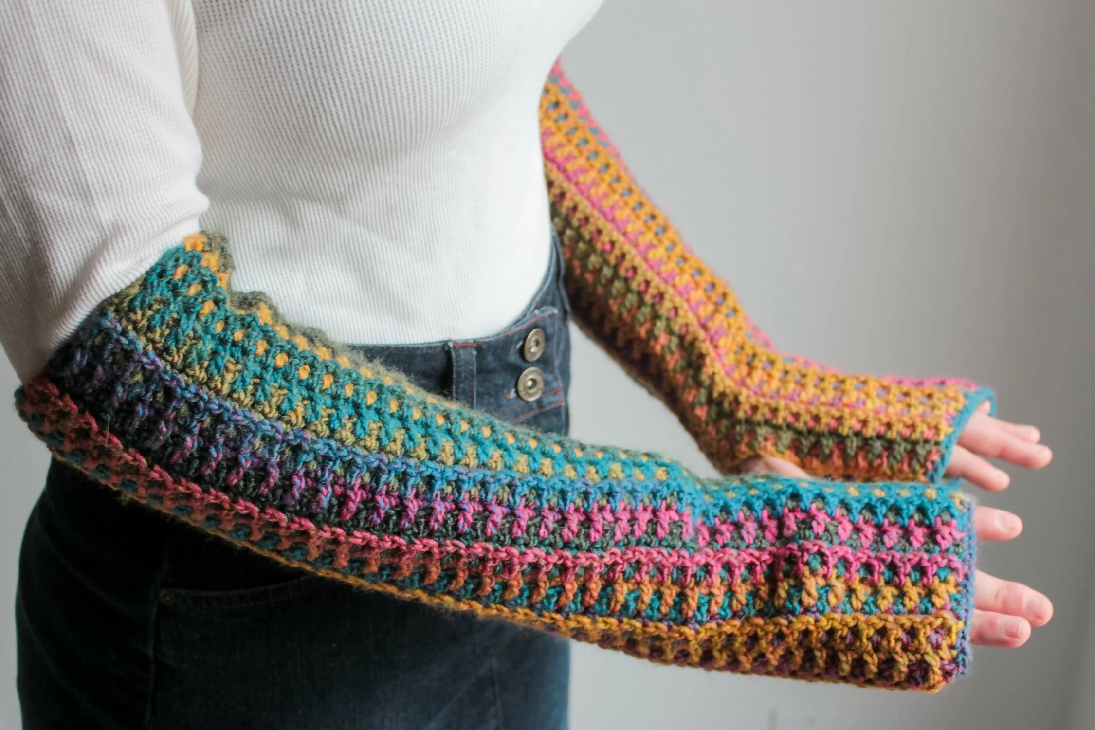 Mountain Trail Arm Warmers (Crochet)