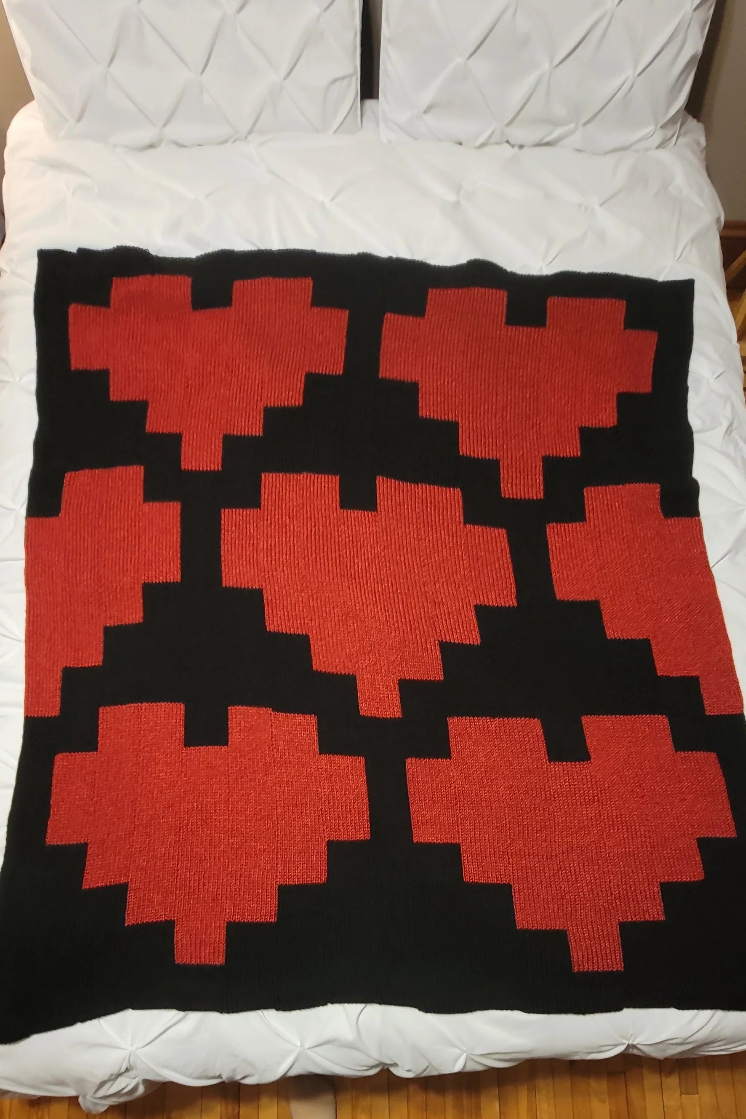 I Like Big Hearts Blanket (Circular Knitting Machine)