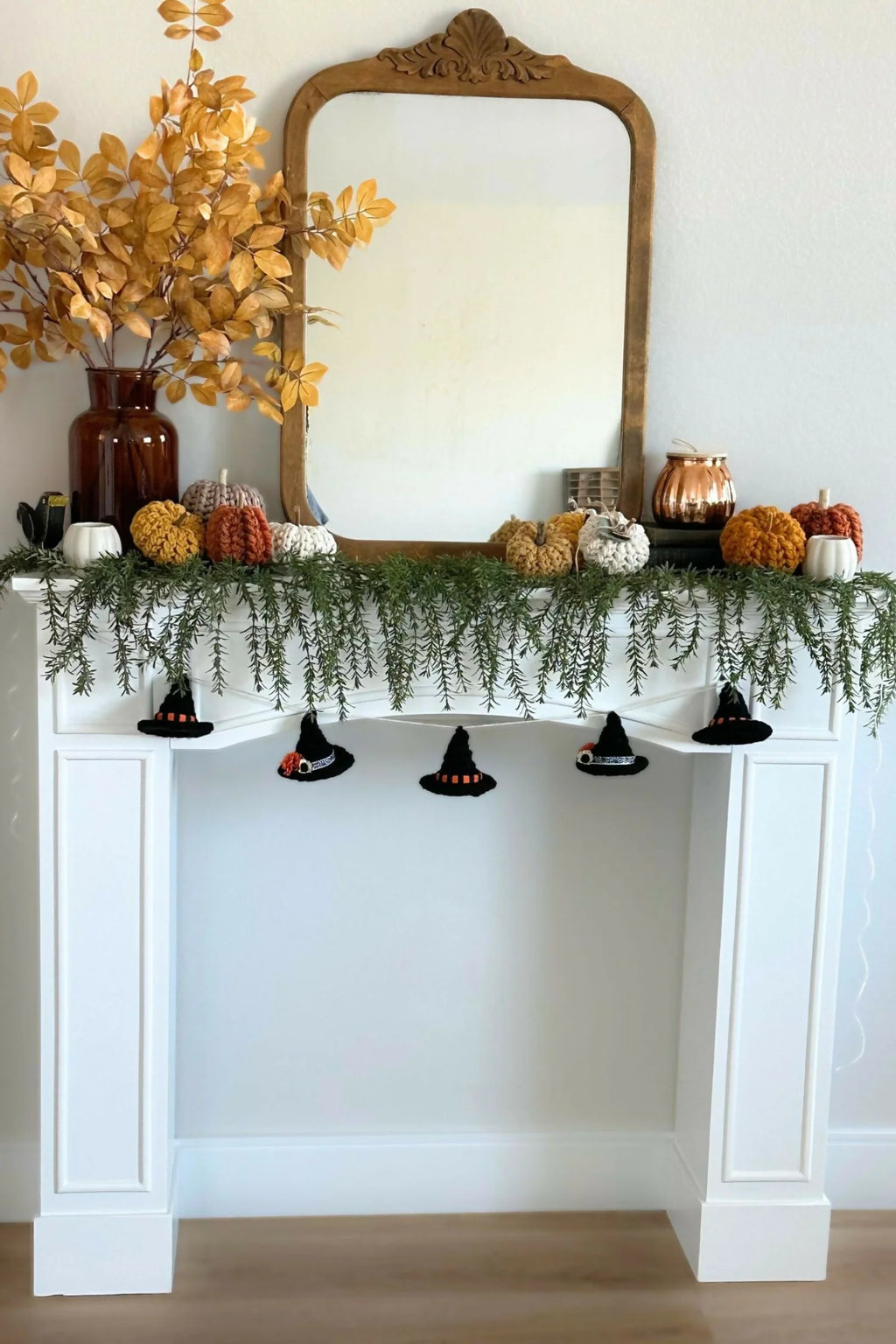 Witch Hat Garland (Crochet)