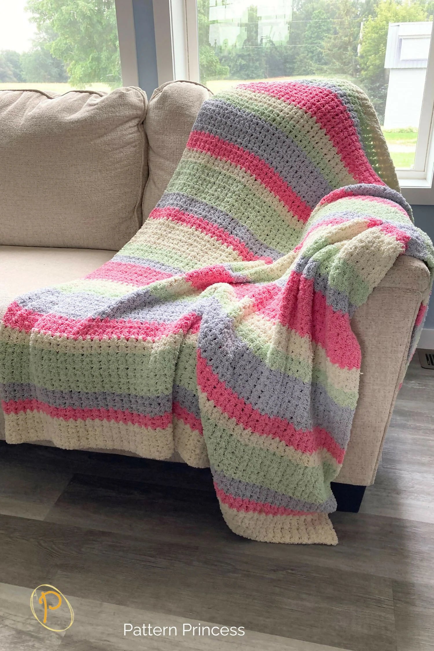 Cotton Candy Fluffy Blanket (Crochet)